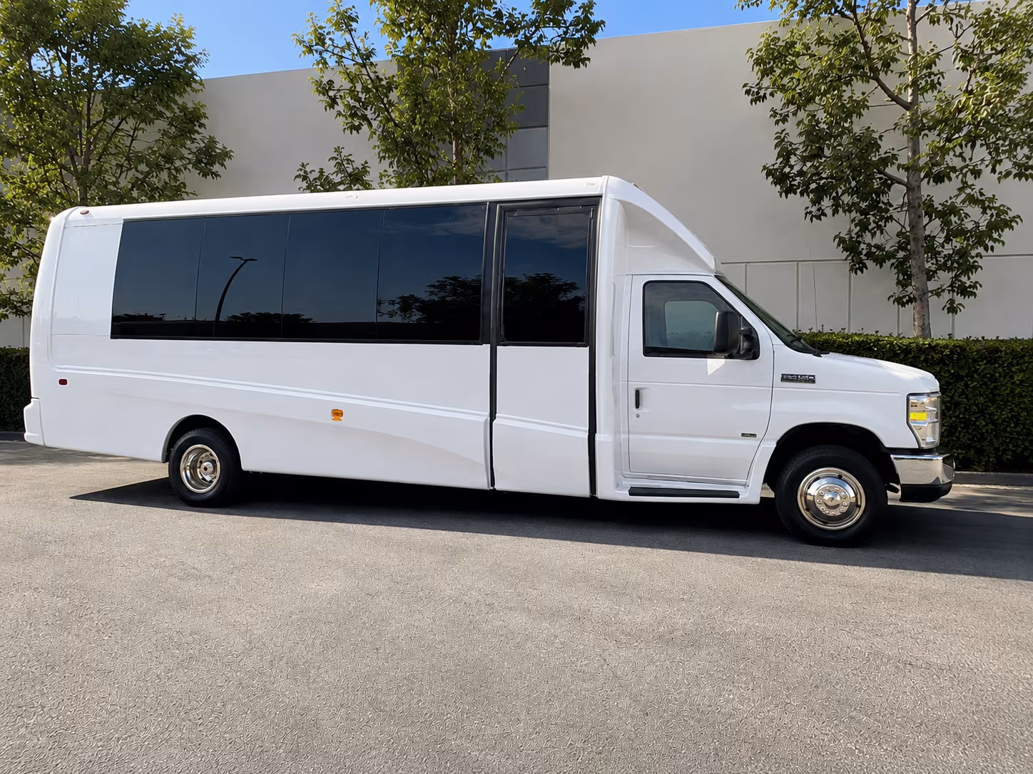 hamilton airport transportation onboard seating